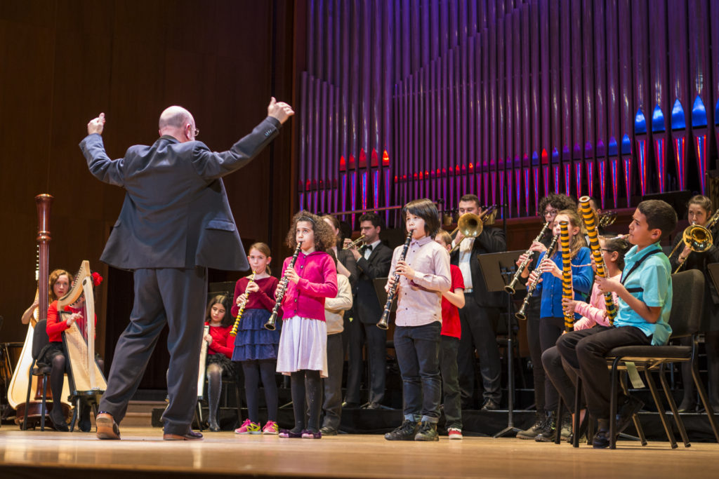 La classe enchantée à l’école Saint-Mathieu – Fondation pour les élèves ...